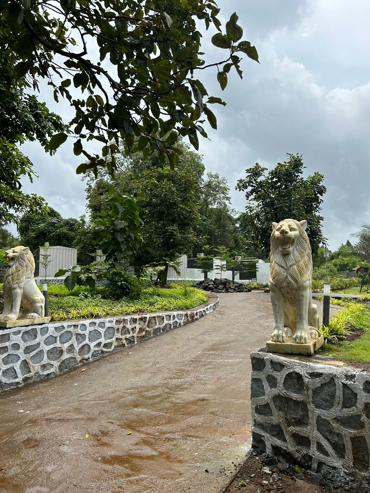 best resort in karjat for couples